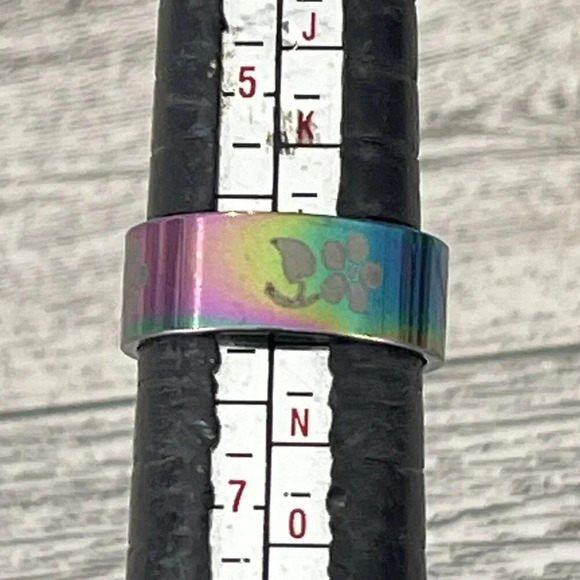 Stainless steel band Ring US size 6/size 17 UK rainbow with flower design - Picture 6 of 9